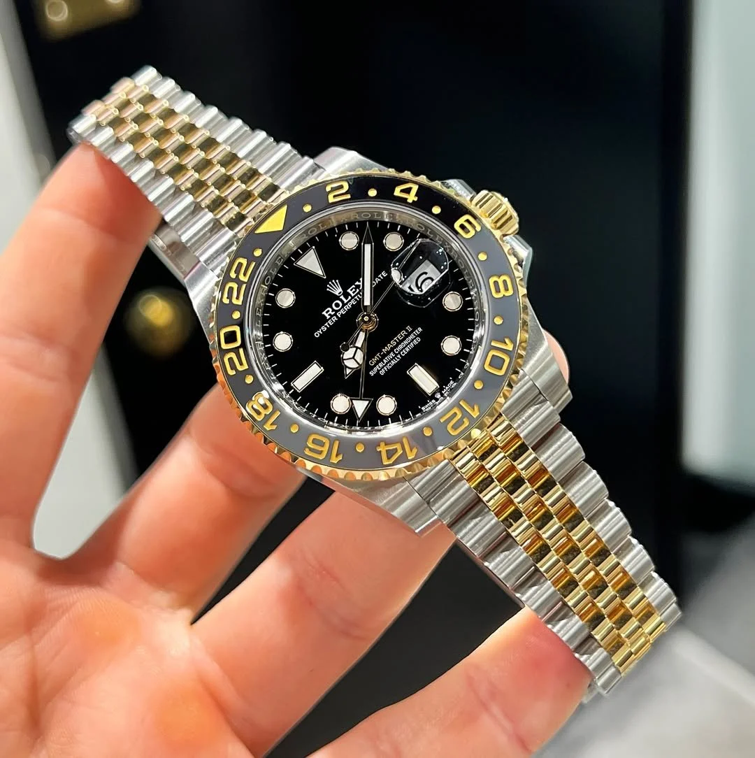 ROLEX GMT MASTER 2 GOLD BLACK